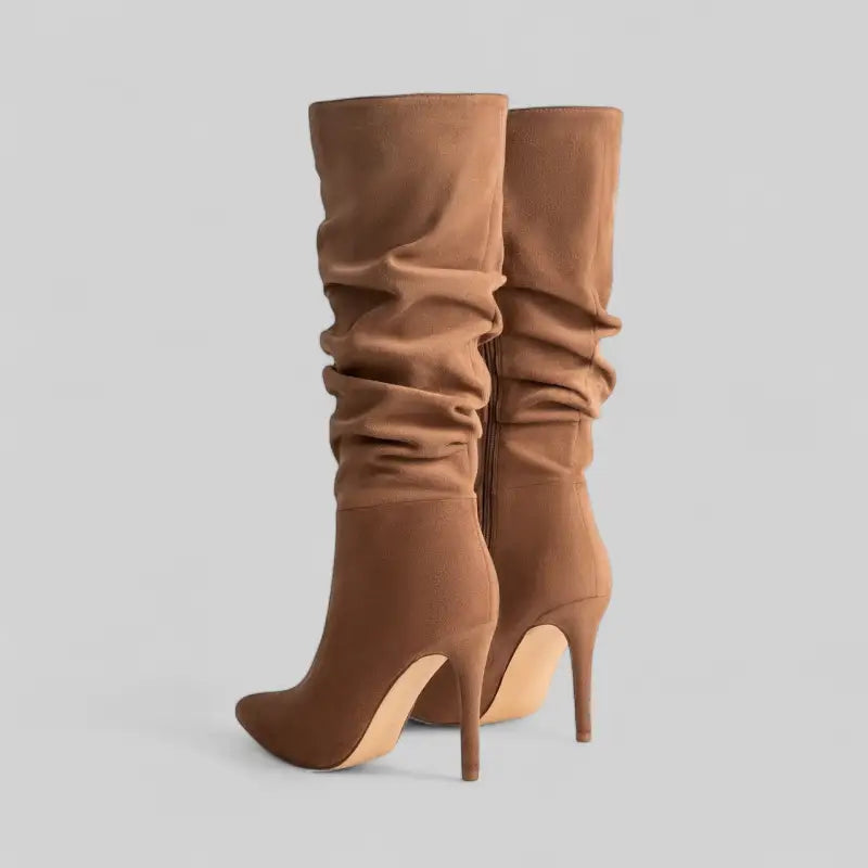 Bottes à talons aiguilles en suédine plissée pour femme